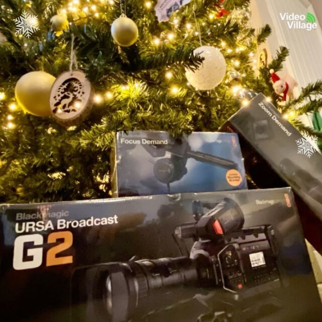As everyone sits down this Christmas Eve, we would like to say a very Merry Christmas to everyone.

We hope you all have a well deserved rest over the festive period and Santa brings you some festive surprises, I know he’s already been to us! 

We look forward to working with everyone in the new year. Merry Christmas 

The Video Village Team